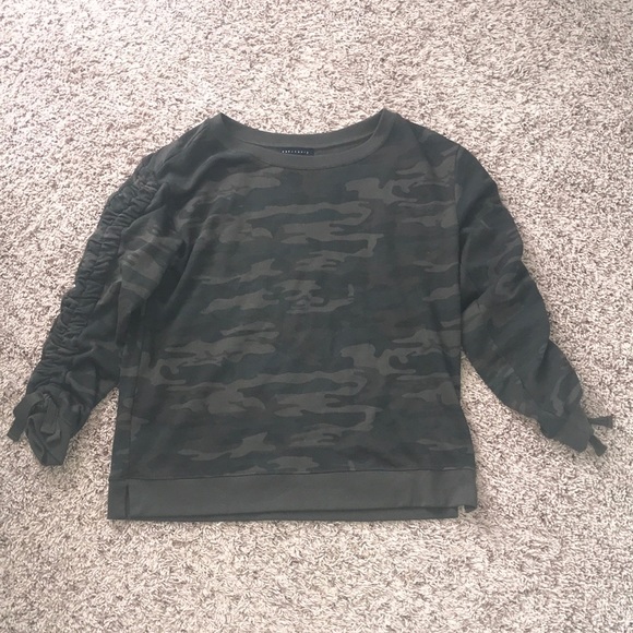 camo sweatshirt - Picture 1 of 2